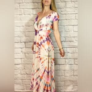 NWT Sand & Spirit tie dye maxi dress